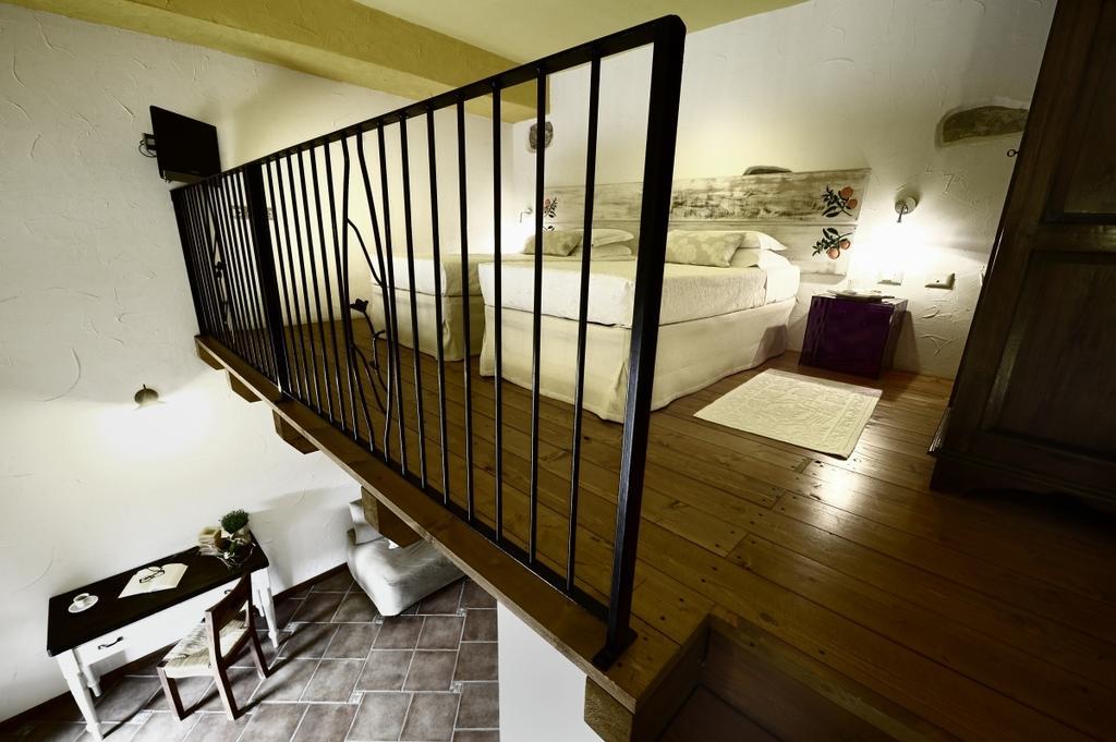 Il Giardino Degli Aranci Bed and Breakfast Mores Εξωτερικό φωτογραφία